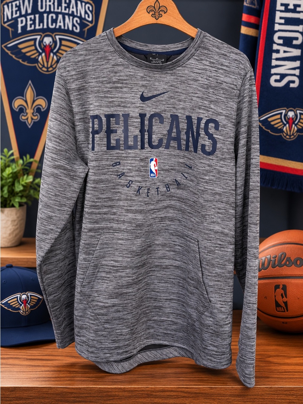 Nike Dri-FIT NBA New Orleans Pelicans Long Sleeve Performance Shirt – Men’s M